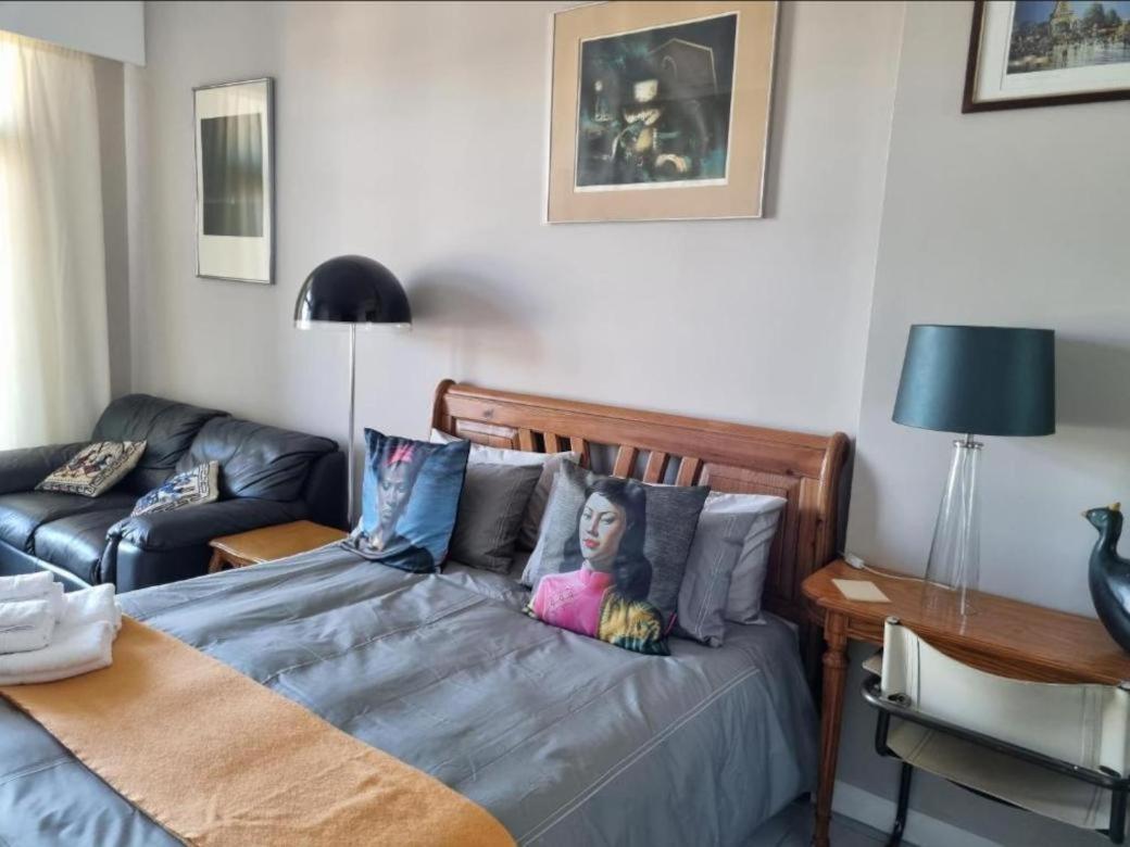 Menlyn Maine Apartments Pretoria-Noord 外观 照片