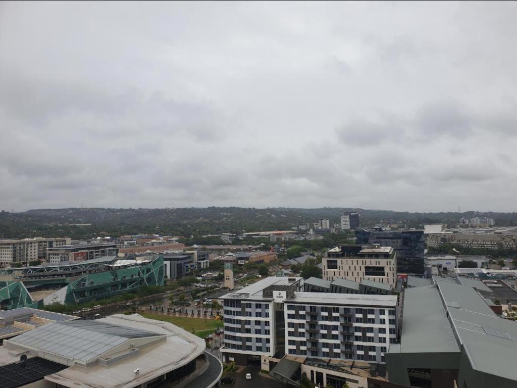 Menlyn Maine Apartments Pretoria-Noord 外观 照片