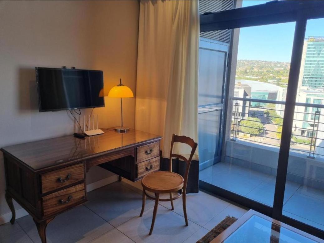 Menlyn Maine Apartments Pretoria-Noord 外观 照片