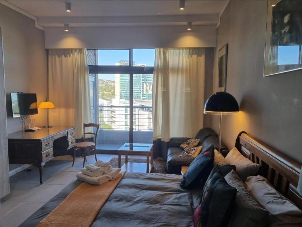 Menlyn Maine Apartments Pretoria-Noord 外观 照片